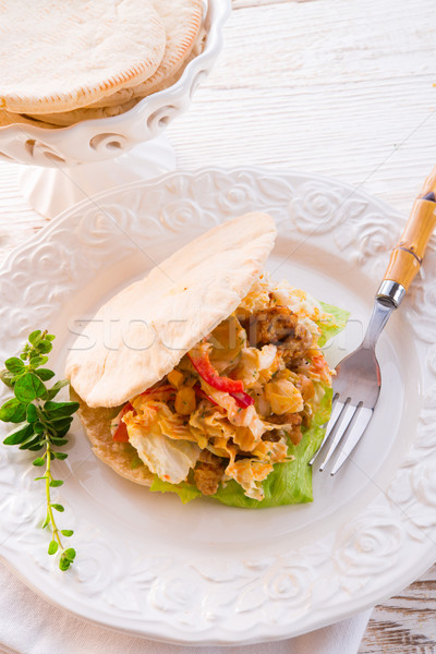 Stockfoto: Pita · partij · brood · diner · salade · vet