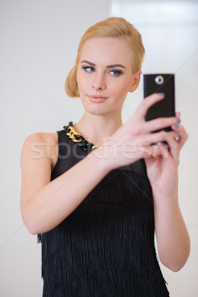Stijlvol mooie vrouw roepen telefoon mooie Stockfoto © dash