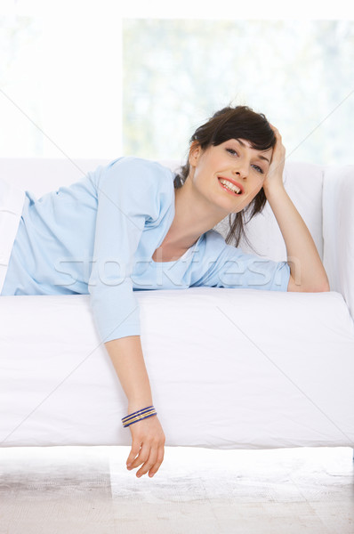 Stockfoto: Dagelijks · leven · jonge · vrouw · ontspannen · bank · home