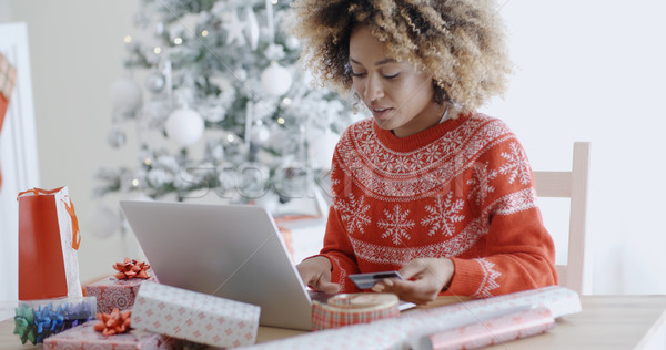 Foto stock: Navidad · compras · línea · jóvenes · de · moda