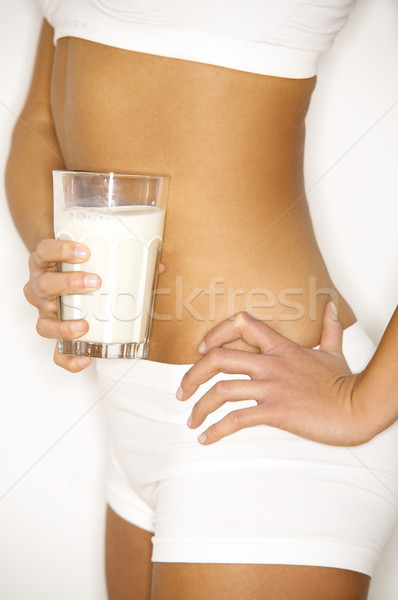 Tineri femeie frumoasa sticlă lapte fată Imagine de stoc © dash