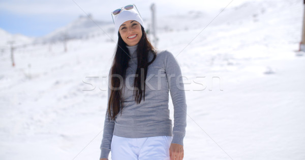 Schöne Frau lachen Skipiste hat Sweatshirt Sonnenbrillen Stock foto © dash
