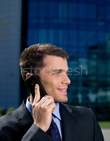 Foto stock: Ao · ar · livre · empresário · retrato · homem · de · negócios · fora · edifício