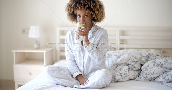 Menina bebidas água doce manhã água casa Foto stock © dash