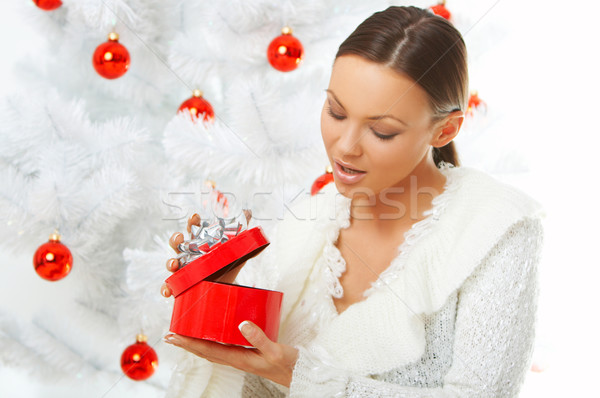 Stockfoto: Mooie · christmas · jaren · mooie · vrouw · kerstboom · witte