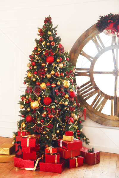 Foto stock: Resumen · árbol · de · navidad · rojo · fiesta · luz · diseno