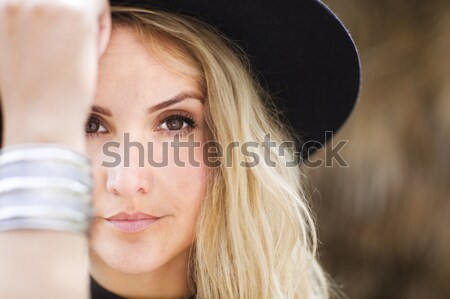 Divat portré gyönyörű hippi fiatal nő visel Stock fotó © dashapetrenko