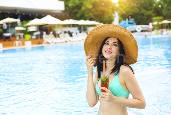 Real feminino beleza férias de verão piscina Foto stock © dashapetrenko