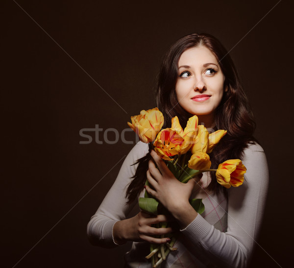 ストックフォト: 幸せ · ブルネット · 女性 · チューリップ · 花束 · オレンジ