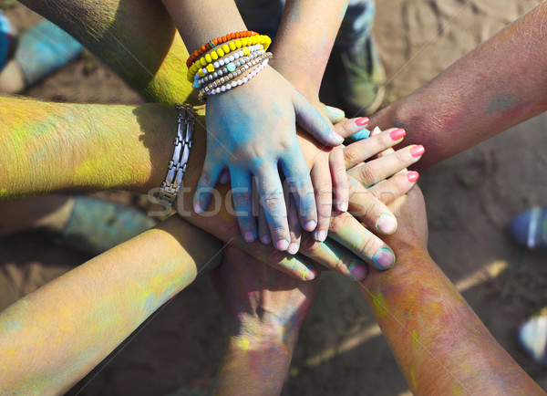 Arkadaşlar eller birlikte imzalamak birlik takım Stok fotoğraf © dashapetrenko
