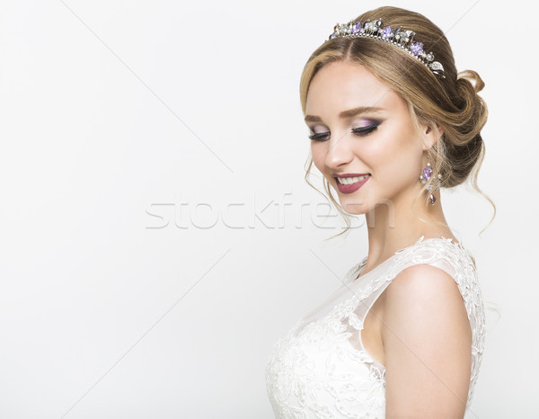 Stock fotó: Fiatal · csinos · kaukázusi · menyasszony · esküvői · ruha · stúdió