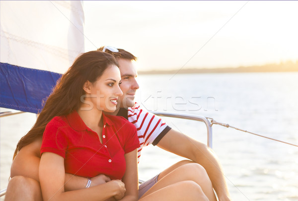 Foto stock: Jóvenes · sonriendo · Pareja · vela · barco · verano