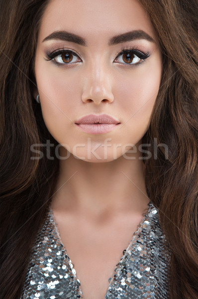 Imagine de stoc: Portret · uimitor · frumos · bruneta · femeie