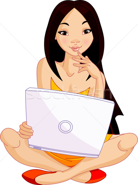 Młodych kobieta posiedzenia poduszka laptop szczęśliwy Zdjęcia stock © Dazdraperma