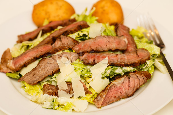 Caesar salade rundvlees strips vork vers Stockfoto © dbvirago