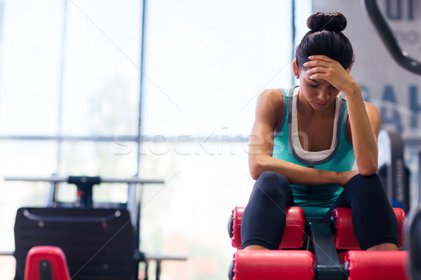 устал женщину сидят машина спортивных фитнес Сток-фото © deandrobot