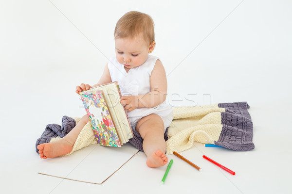 Kislány ül padló kép aranyos kockás Stock fotó © deandrobot
