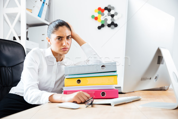 Foto stock: Cansado · alterar · mujer · de · negocios · sesión · escritorio · colorido