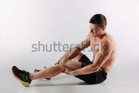 Porträt konzentrierter jungen Hälfte nackt Sportler Stock foto © deandrobot