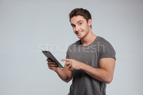 Foto stock: Retrato · feliz · casual · hombre · sonriendo