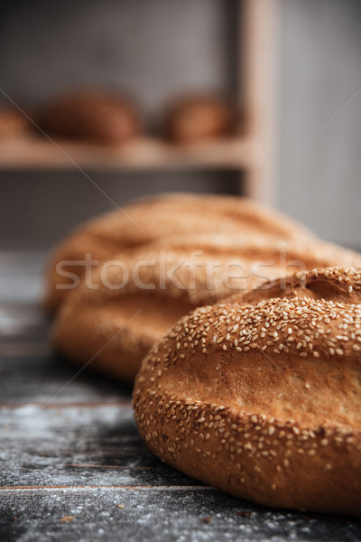 Brot Mehl dunkel Holztisch Bild Bäckerei Stock foto © deandrobot
