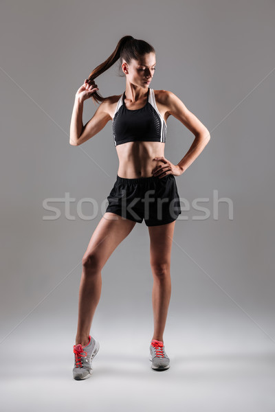 Stock fotó: Portré · fiatal · karcsú · fitnessz · nő · pózol · áll