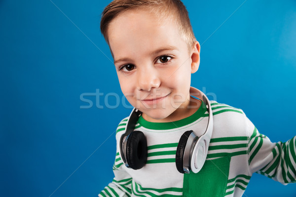 Imagen sonriendo posando auriculares Foto stock © deandrobot