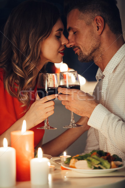 молодые Lady поцелуй великолепный человека романтические Сток-фото © deandrobot