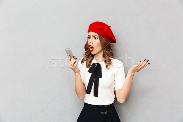 Foto stock: Retrato · zangado · aluna · uniforme · telefone · móvel