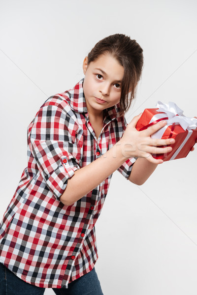 Foto stock: Feliz · joven · posando · regalo · foto · aislado