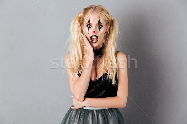 肖像 害怕 金發碧眼的女人 萬聖節 小丑 化妝 商業照片 © deandrobot