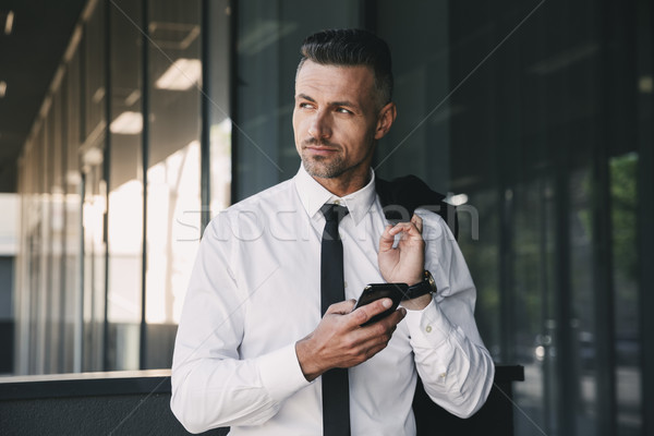 Foto stock: Retrato · jovem · empresário · formal · roupa · em · pé