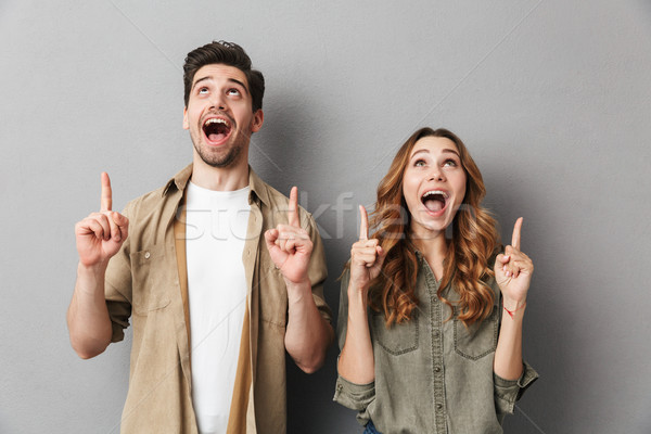 Foto stock: Retrato · feliz · em · pé · juntos · isolado