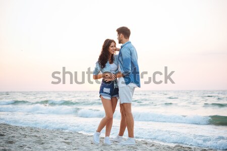 Stock foto: Paar · lächelnd · Fuß · Strand · glücklich