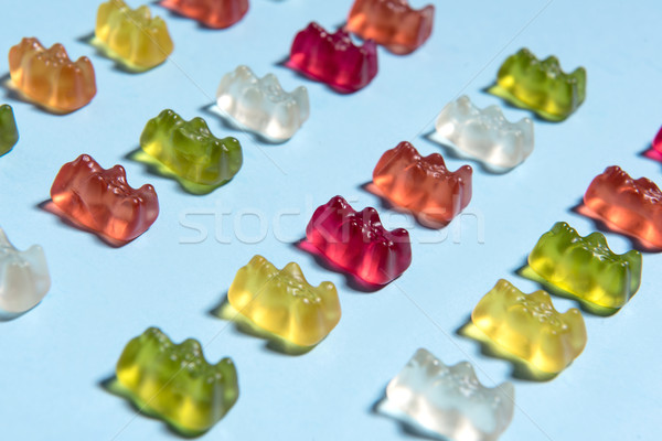 咀嚼 糖果 泰迪熊 形式 圖像 藍色 商業照片 © deandrobot