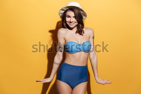 Portrait jeune fille bikini eau fusil [[stock_photo]] © deandrobot