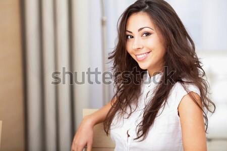 Vrouw badjas naar camera portret Stockfoto © deandrobot
