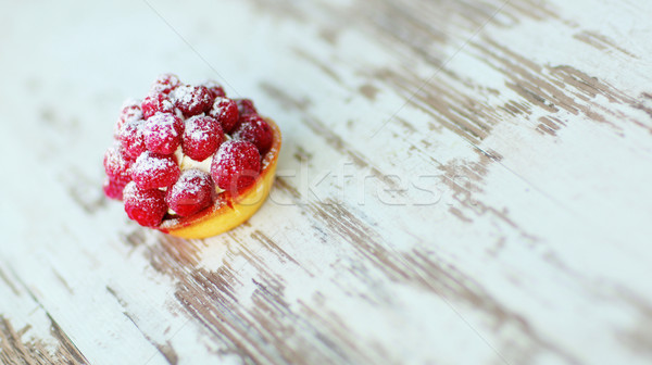 Pastel de frutas vintage mesa de madera torta espacio mesa Foto stock © deandrobot