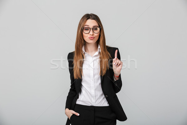 Foto stock: Retrato · desapontado · empresária · terno · em · pé · indicação