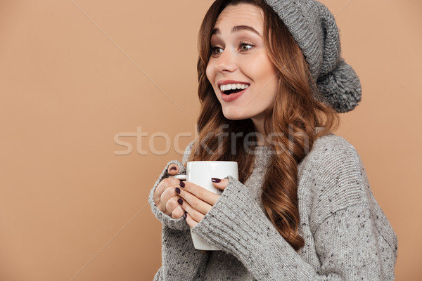 Feliz mulher bonita quente seis suéter Foto stock © deandrobot