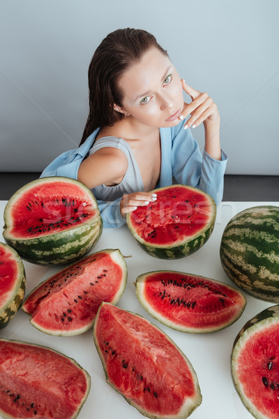 [[stock_photo]]: Haut · vue · femme · séance · table · joli