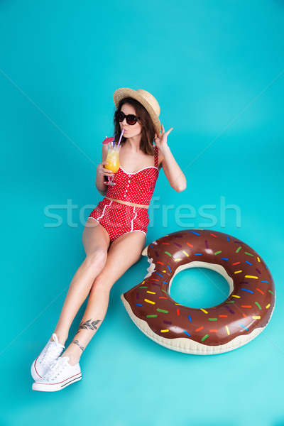Ziemlich jungen Dame Badebekleidung tragen Sonnenbrillen Stock foto © deandrobot