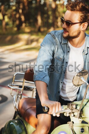 Stockfoto: Afbeelding · jonge · man · kaart · buitenshuis · business