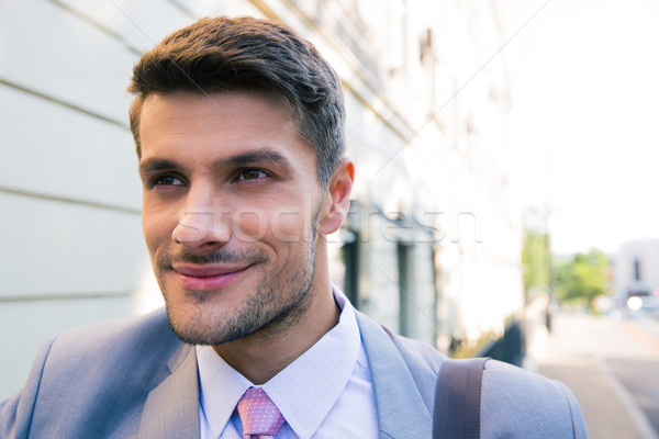 Stockfoto: Portret · gelukkig · zakenman · buitenshuis · gebouw