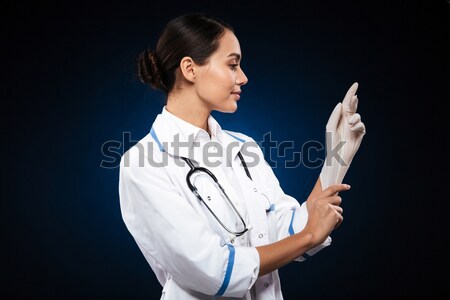 Foto stock: Sonriendo · médico · médicos · guantes · aislado