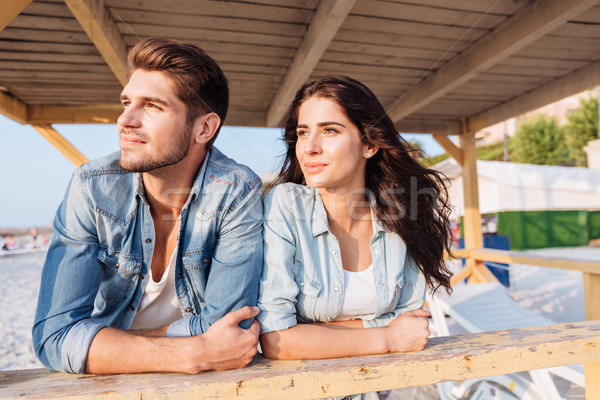 Frau Freund Schulter Strand jungen Stock foto © deandrobot