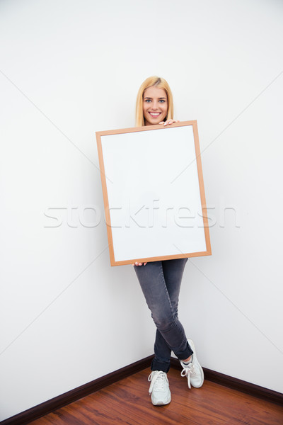 Foto stock: Mujer · bordo · retrato · sonriendo