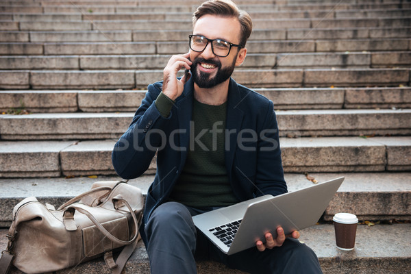 Stockfoto: Portret · vrolijk · aantrekkelijk · man · bril · werken