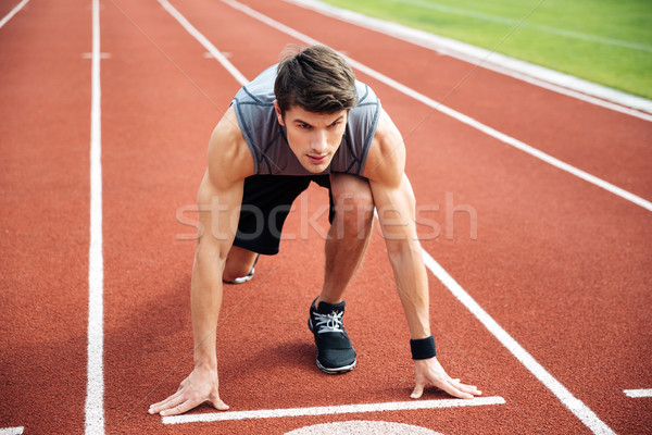 Retrato pronto correr jovem muscular Foto stock © deandrobot