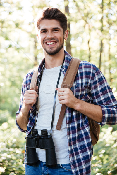 Függőleges kép férfi erdő fickó póló Stock fotó © deandrobot